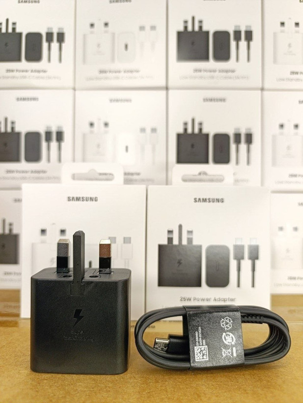 شارژر 25W مدل 2510 نسل جدید کیفیت اورجینال به همراه کابل