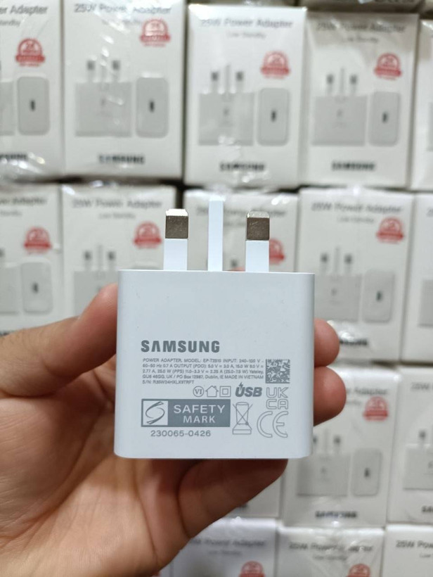 کلگی شارژ 25W مدل T2510 نسل جدید شارژر سوپر فست دو سال گارانتی/برد SOLUM